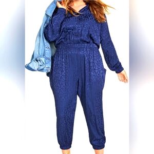 NWT!! On 34th, Navy Blue Women's Animal Print Jacquard Jumpsuit. Size  XL